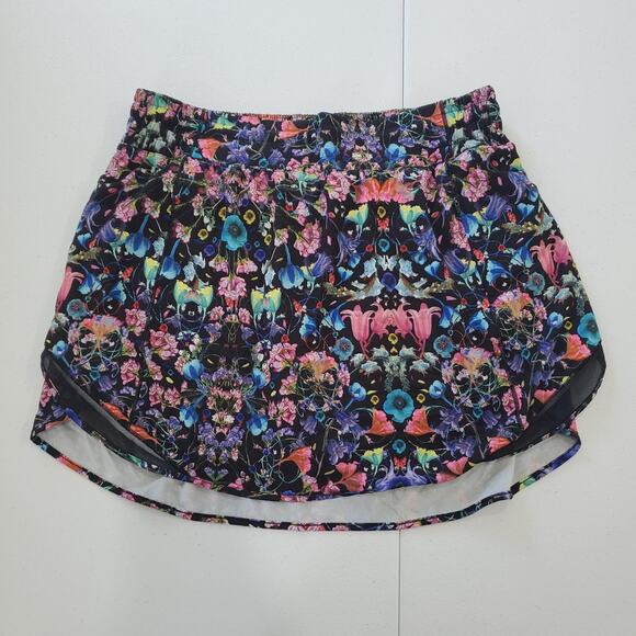 Lululemon Skirt Womens 10 Black Multi Floral Running Hottie Hot Skort LW8AFVR - Picture 1 of 9